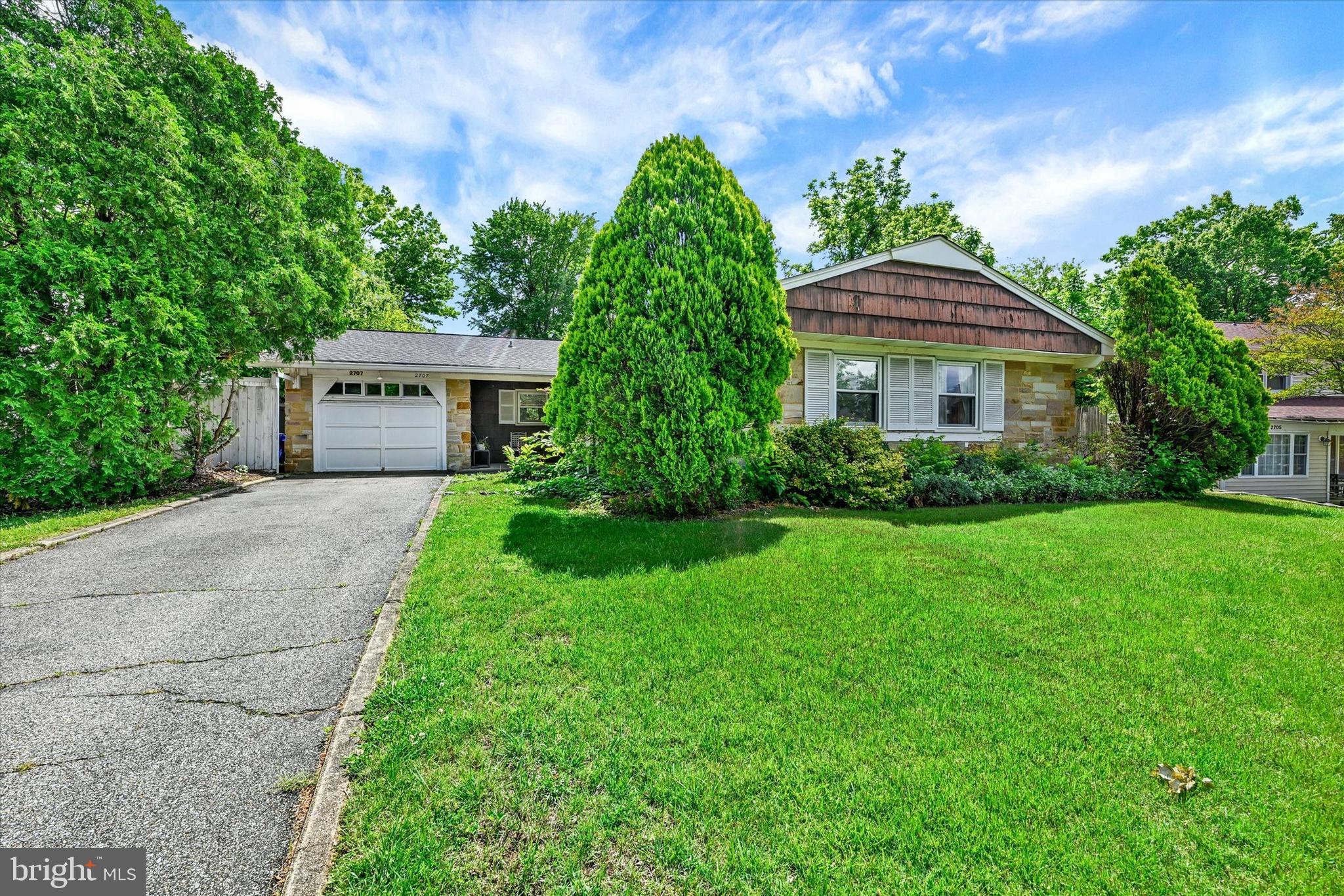 FOXHILL AT BELAIR - Residential