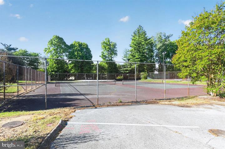 FOXHILL AT BELAIR - Residential
