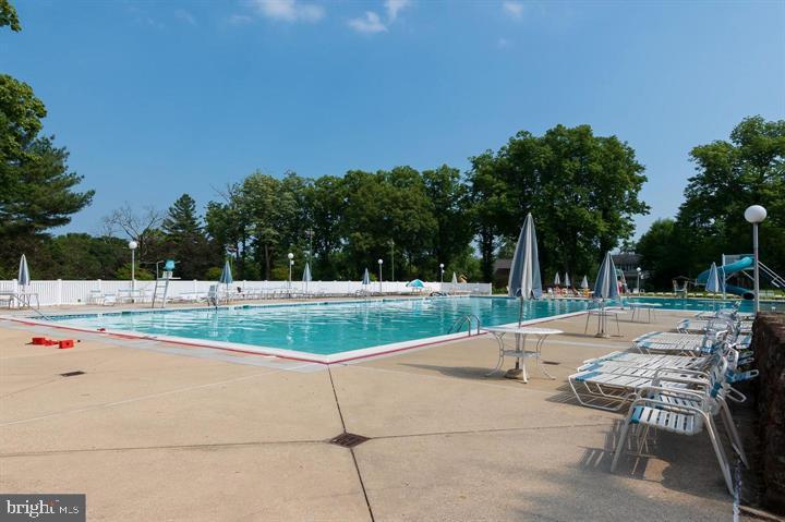 FOXHILL AT BELAIR - Residential