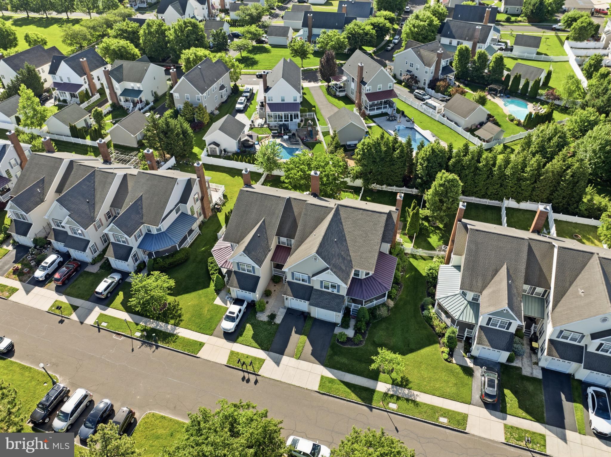 IVYLAND VILLAGE - Residential
