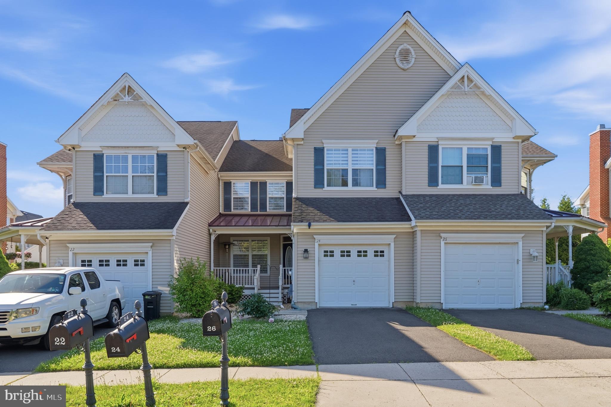 IVYLAND VILLAGE - Residential