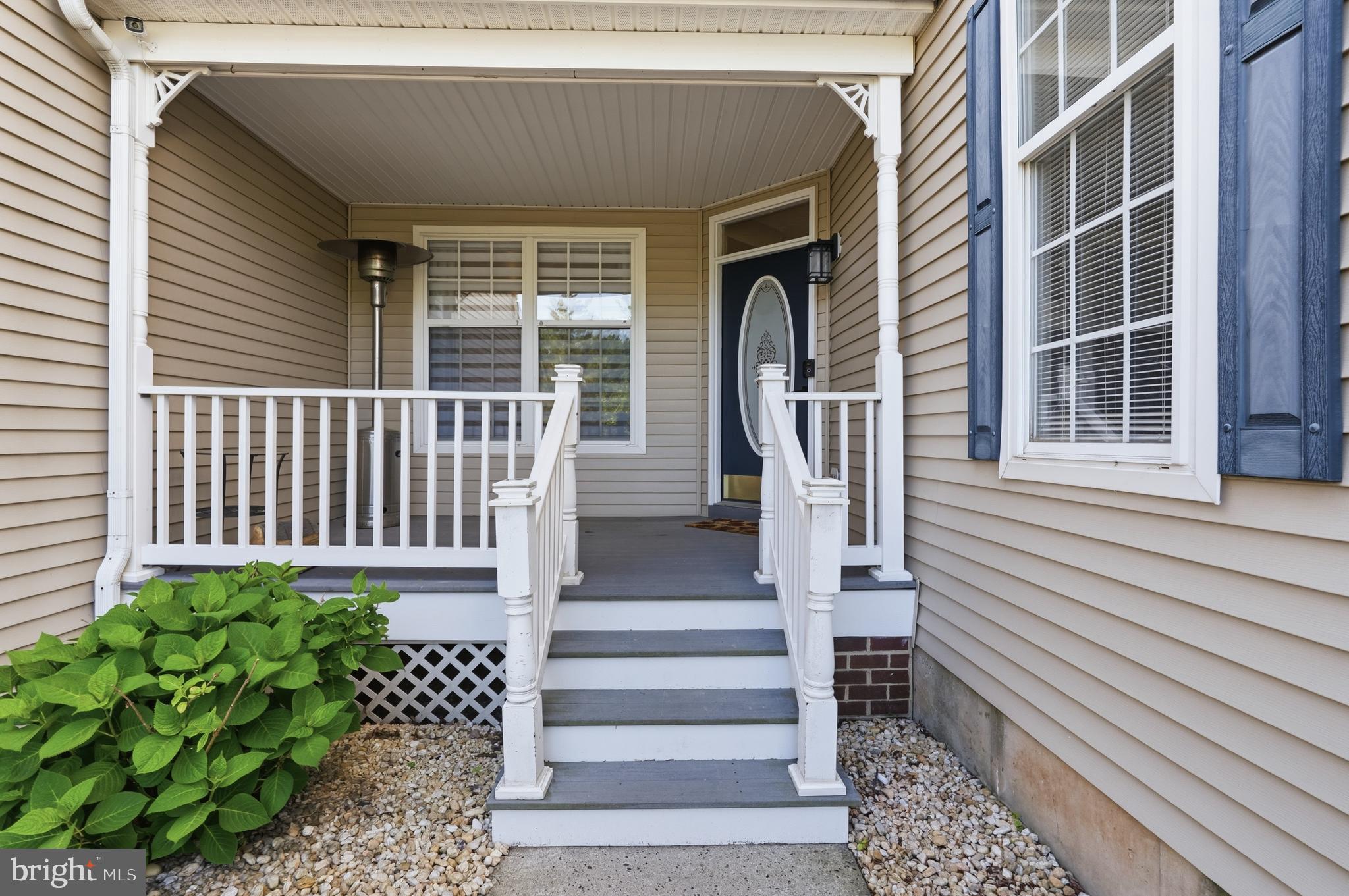 IVYLAND VILLAGE - Residential