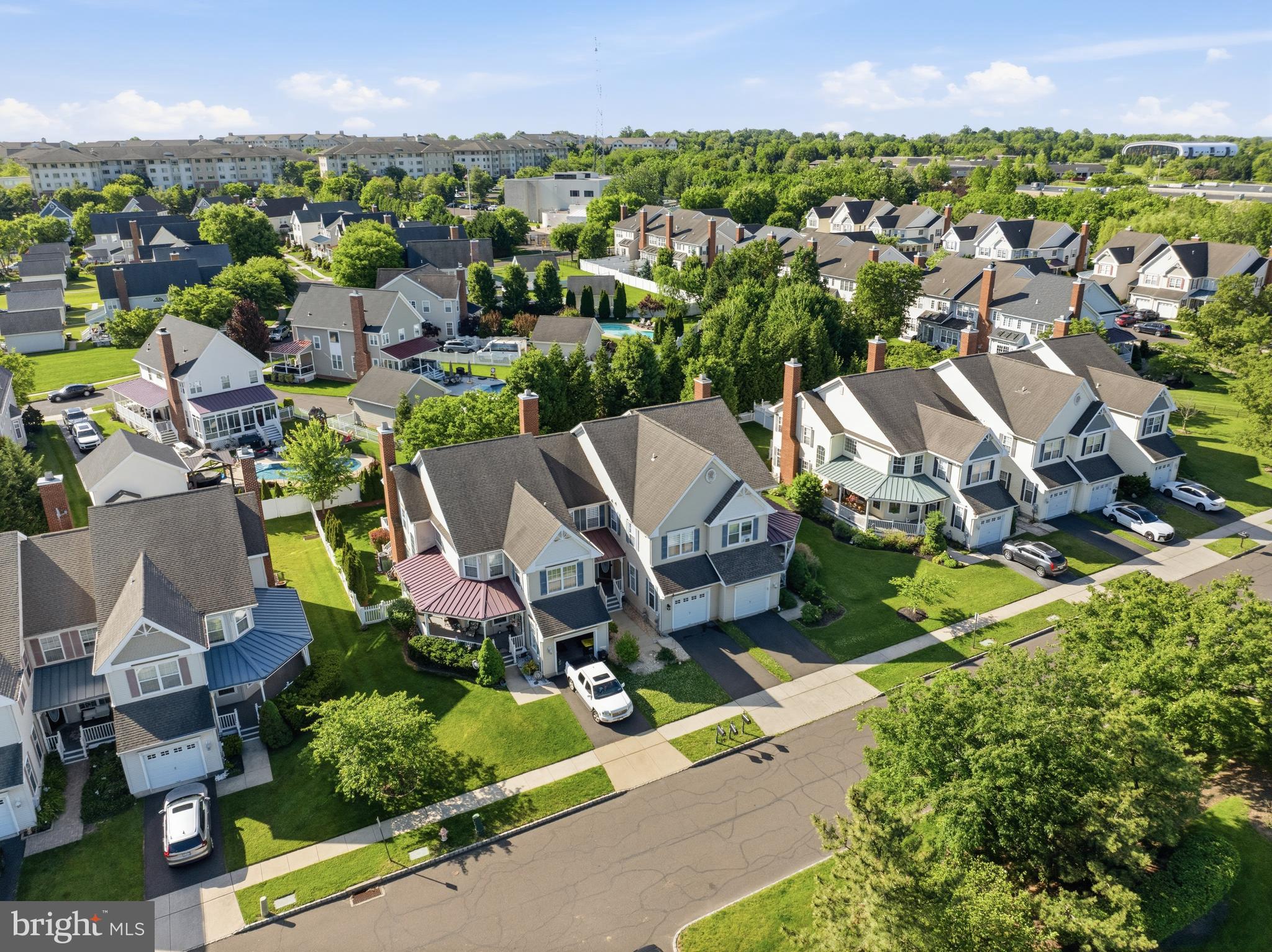 IVYLAND VILLAGE - Residential