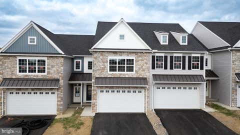 Townhouse For Sale - 2442 Spring Water Circle<br/> Lancaster County, LANCASTER, PA 17601