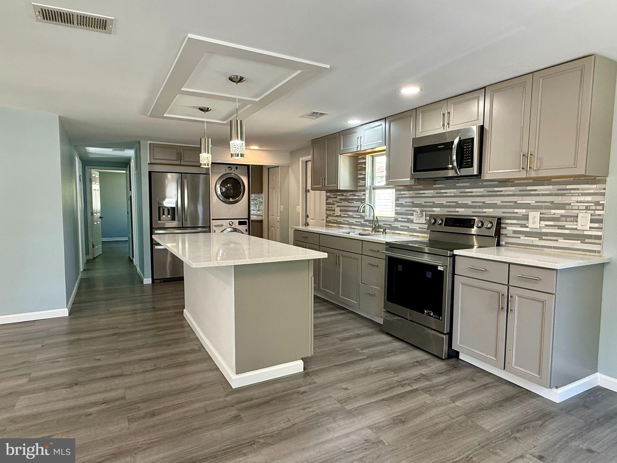 249 JAGUAR DRIVE