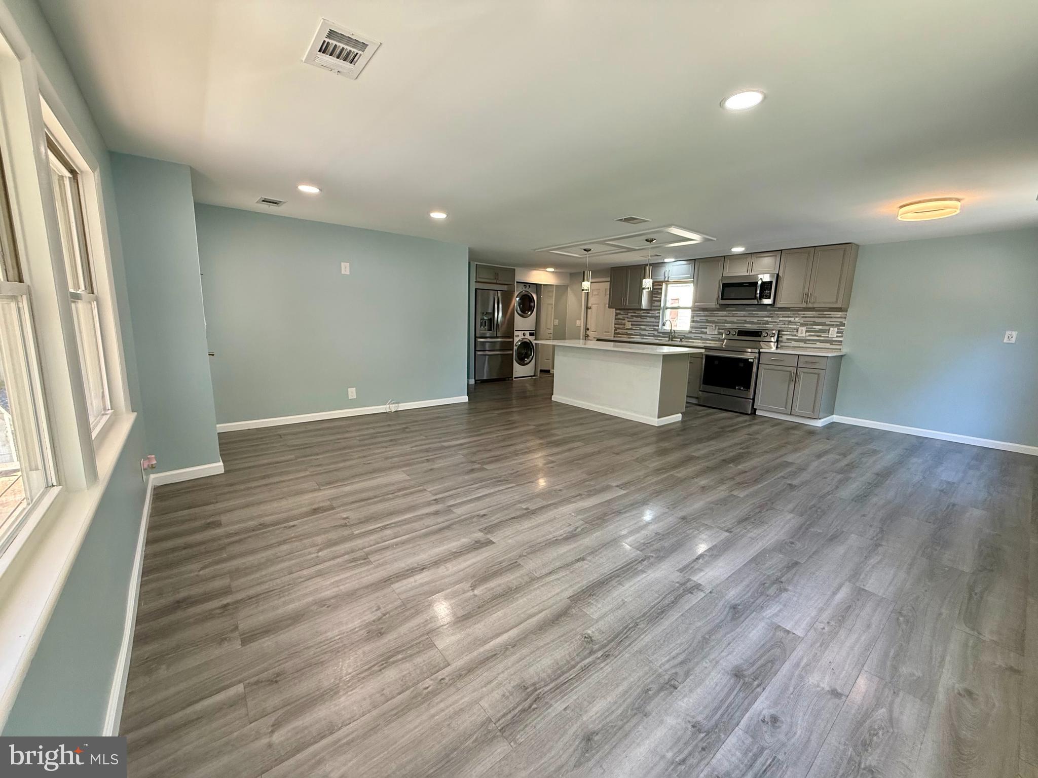 249 JAGUAR DRIVE