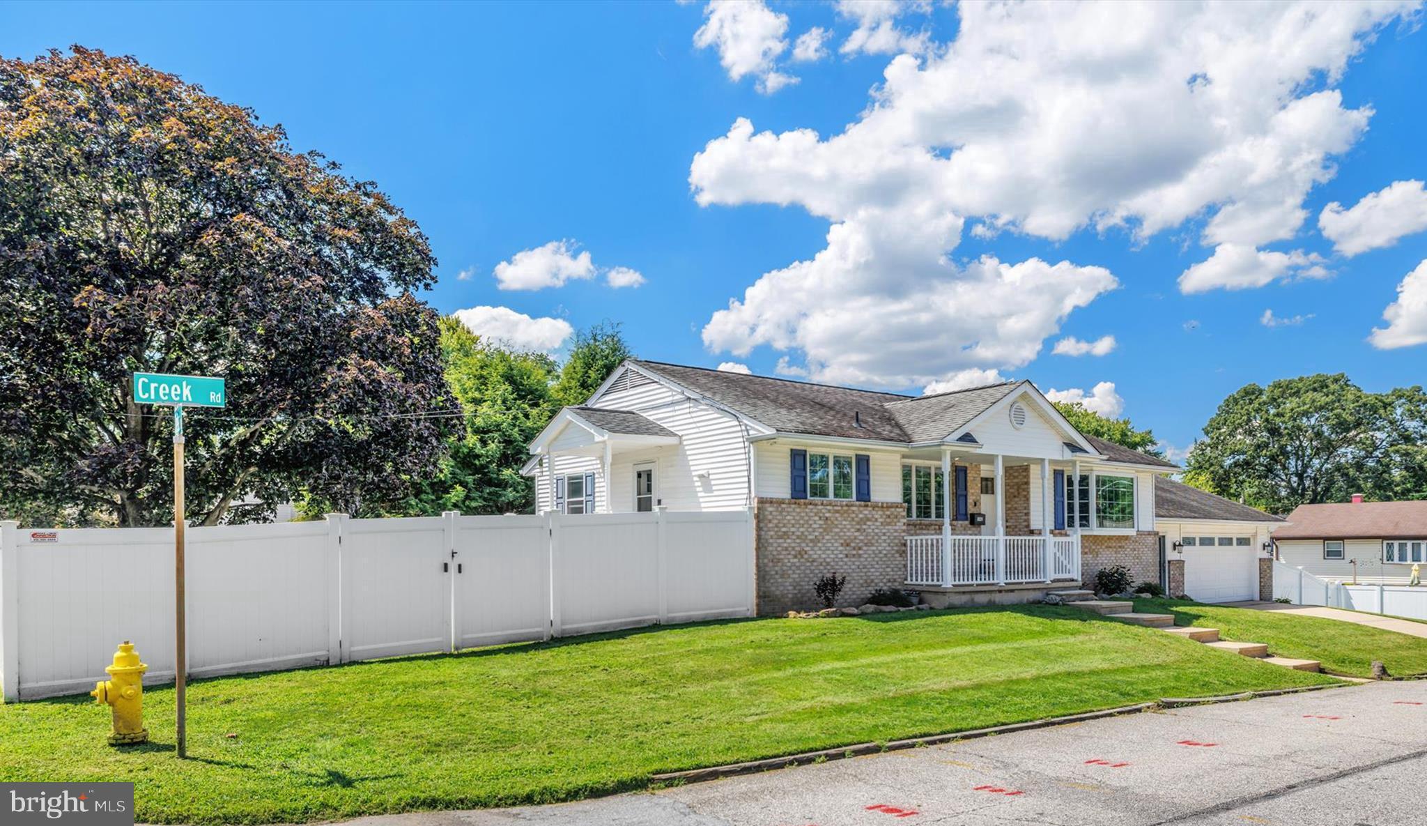 8524 CREEK ROAD