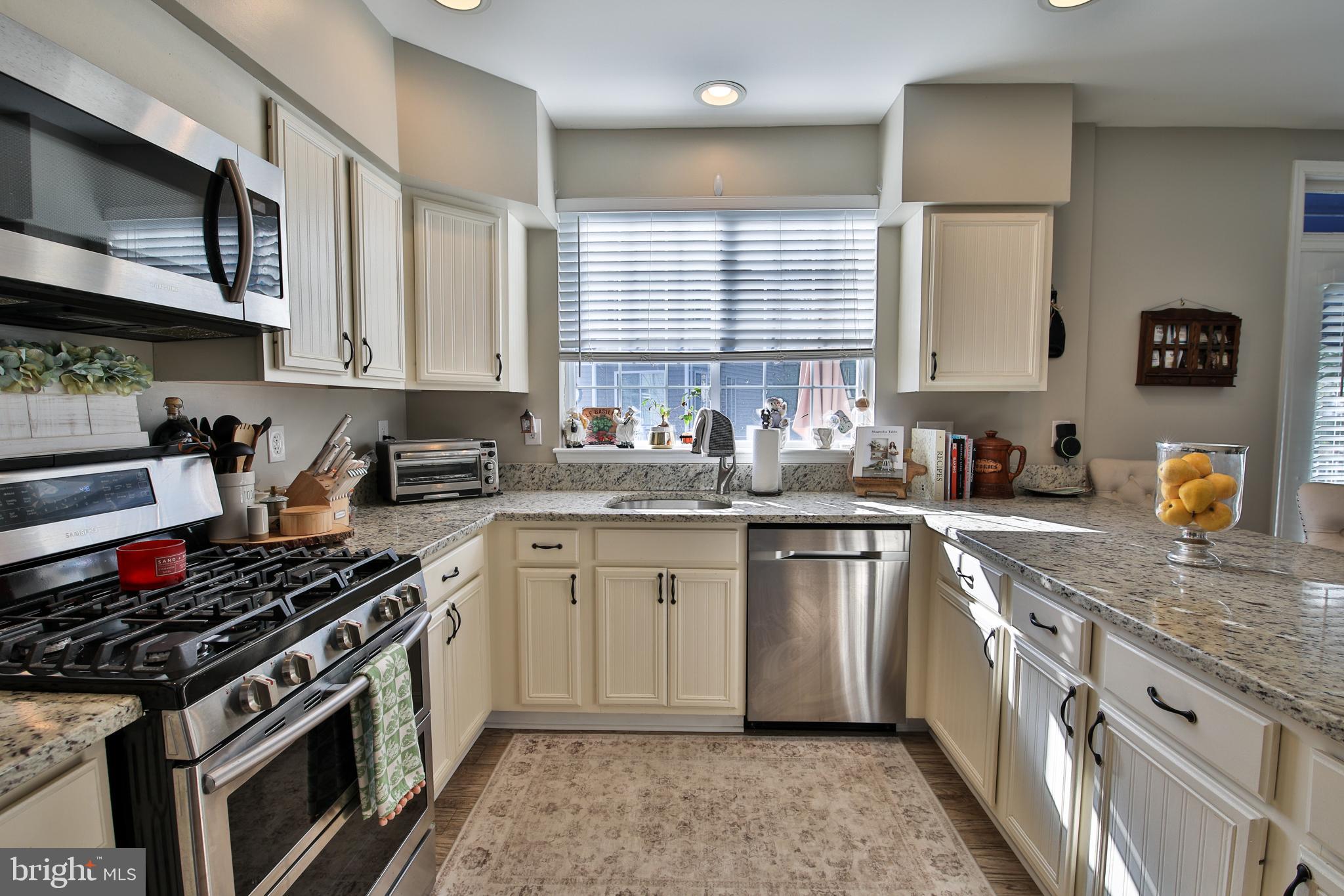 FAIRWINDS - Residential