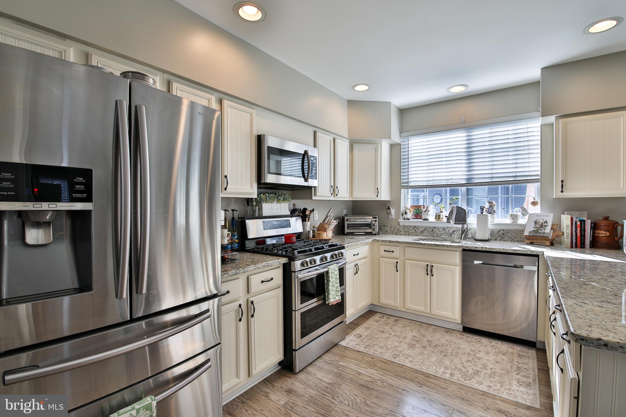 FAIRWINDS - Residential