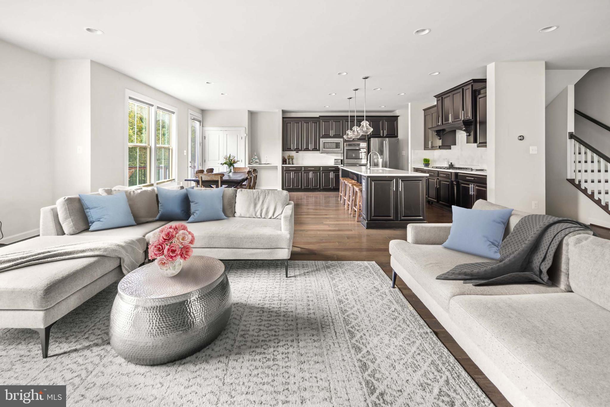 WOODSON SQUARE - Residential