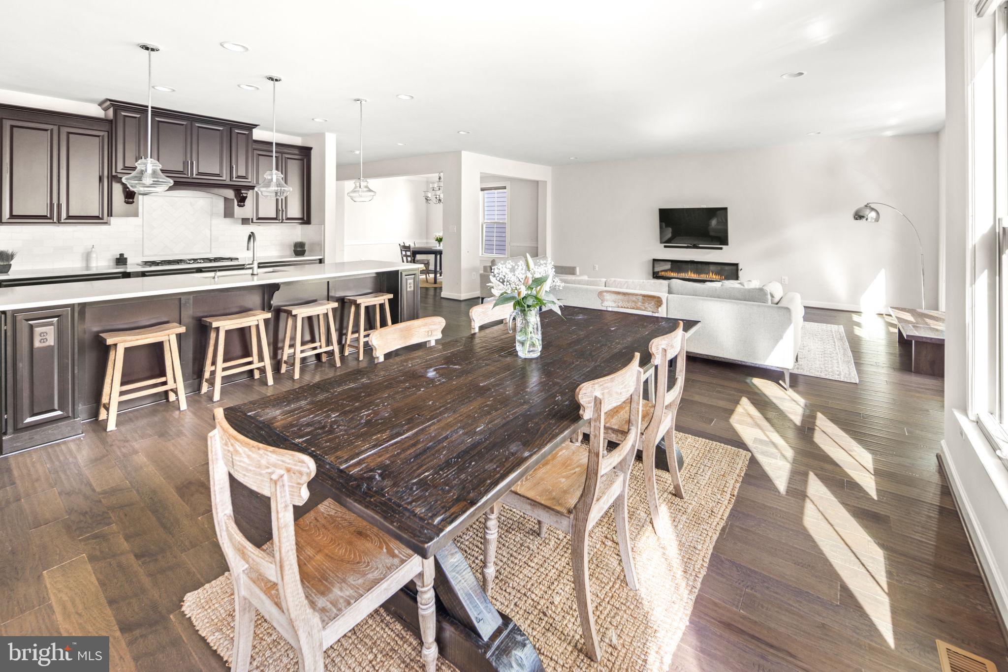 WOODSON SQUARE - Residential