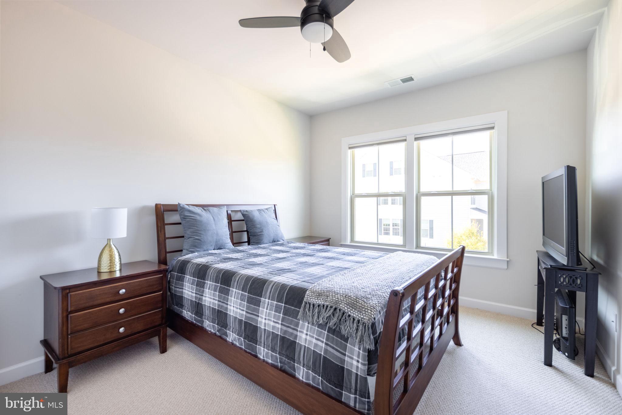 WOODSON SQUARE - Residential