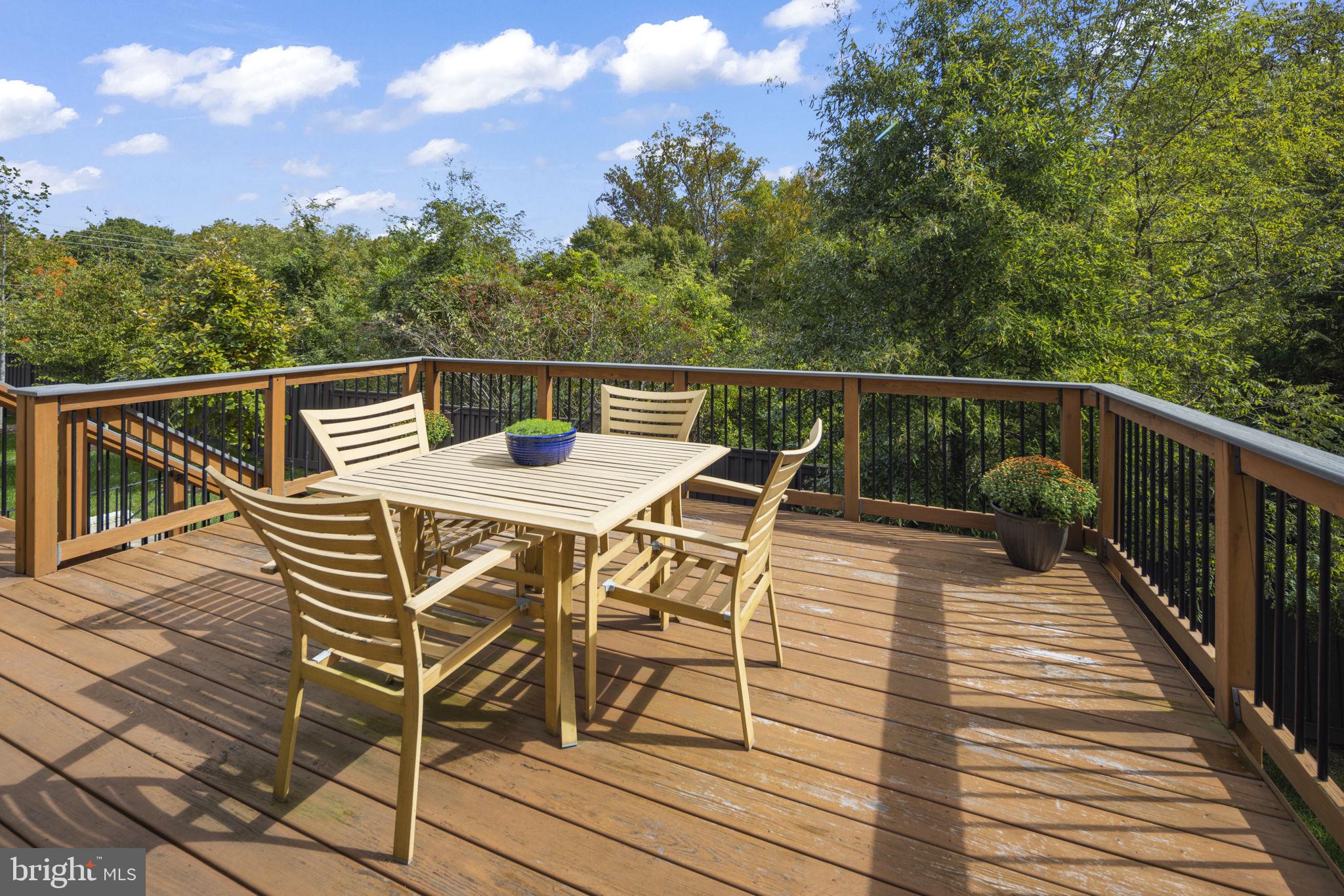 WOODSON SQUARE - Residential