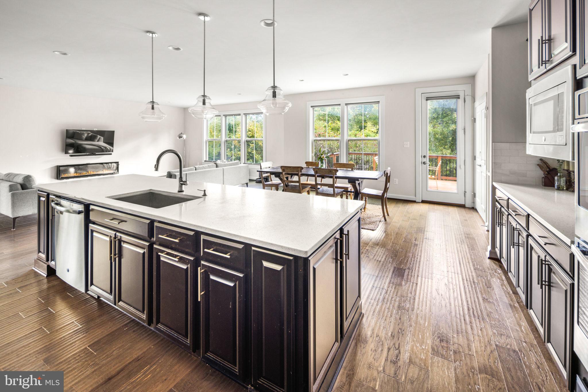 WOODSON SQUARE - Residential