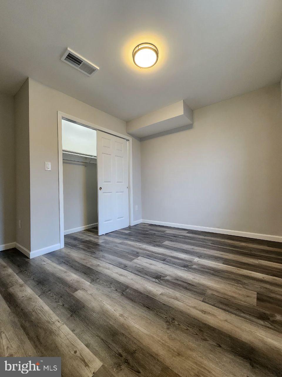 OLNEY - Residential Lease