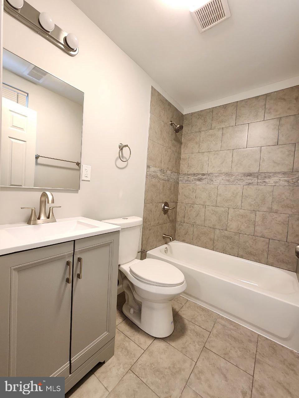 OLNEY - Residential Lease