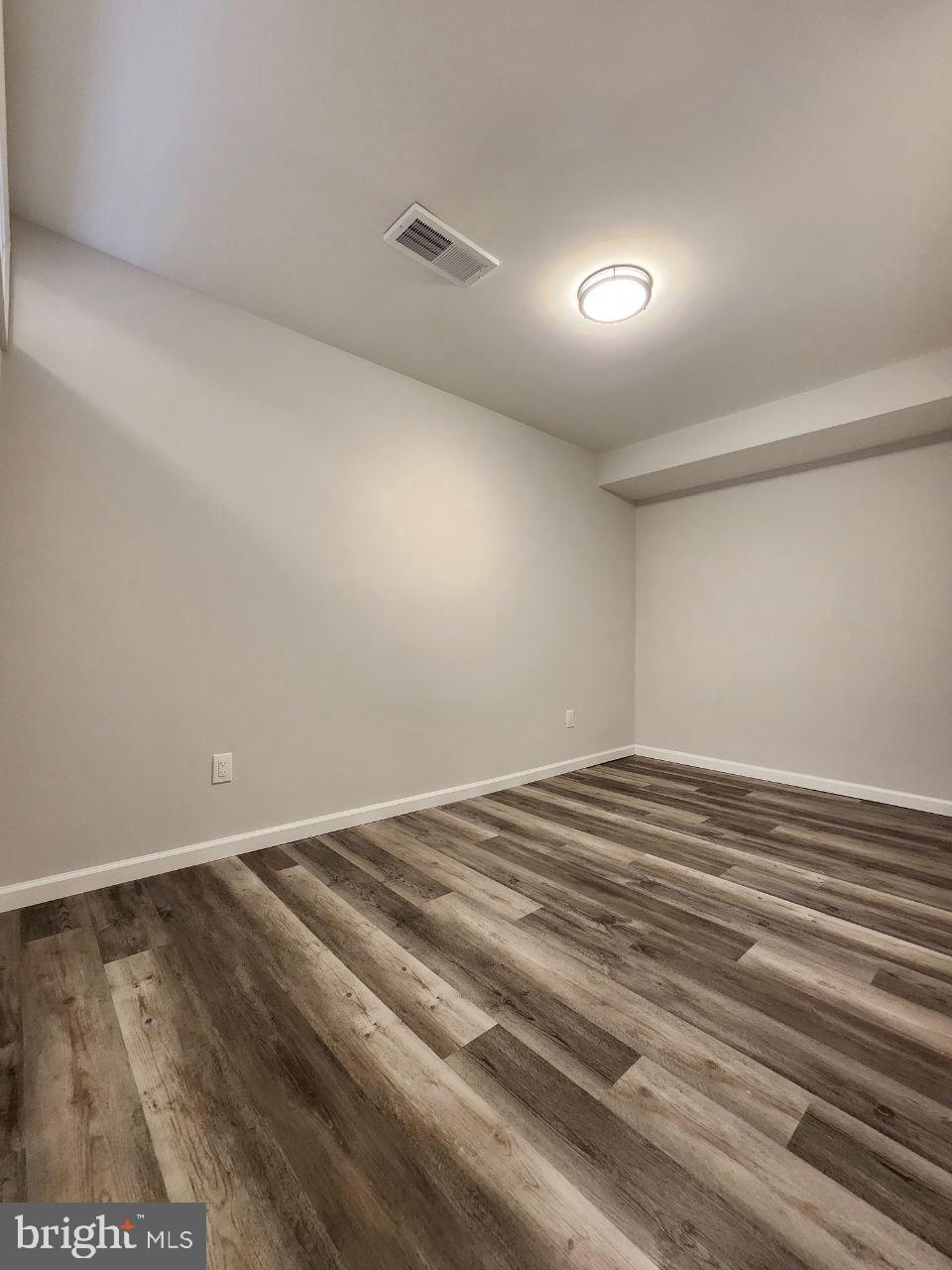 OLNEY - Residential Lease