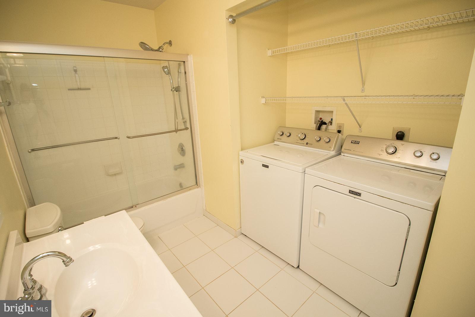 HICKORY HILLS NORTH - Residential