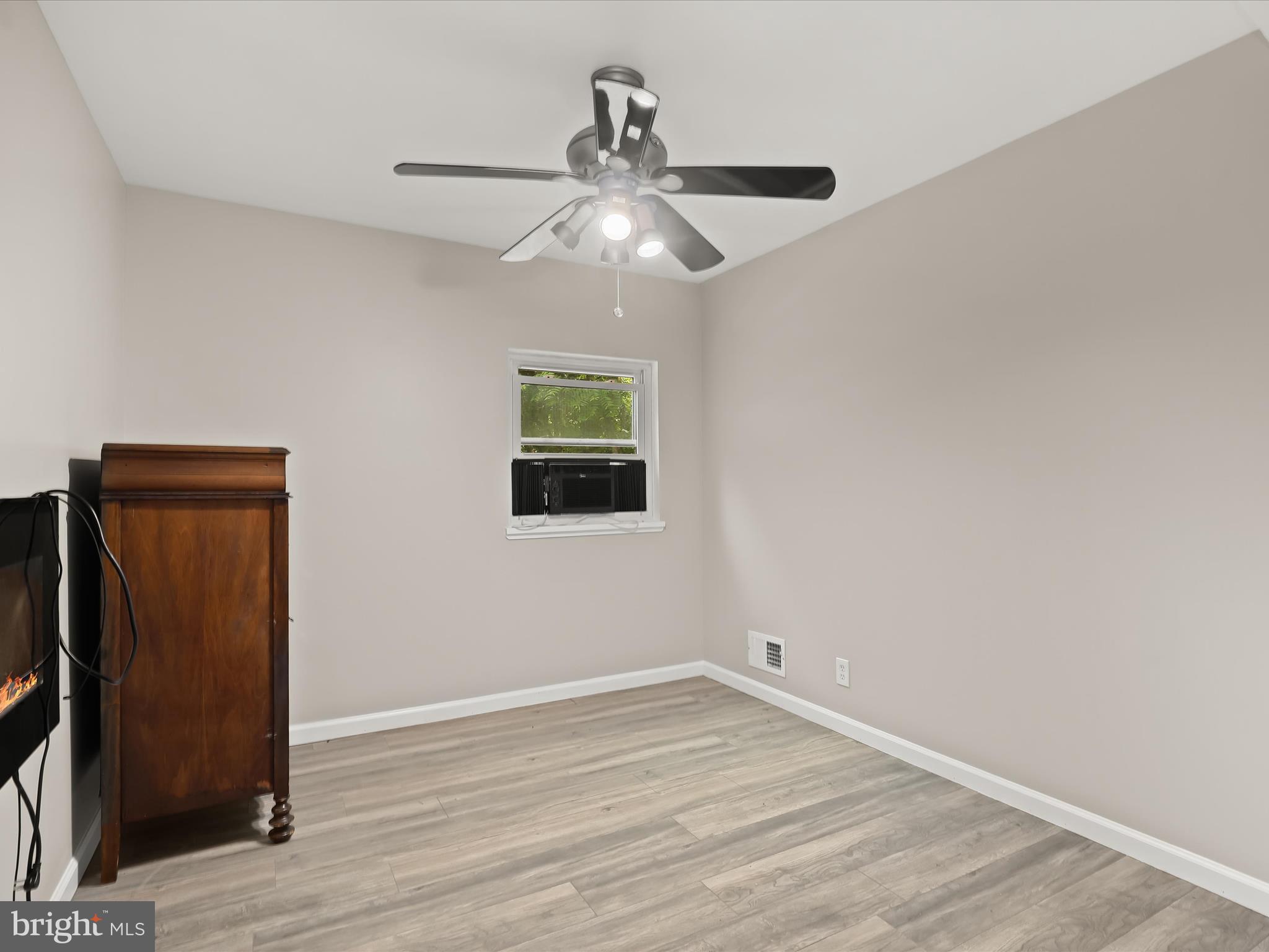 DAMASCUS OUTSIDE - Residential