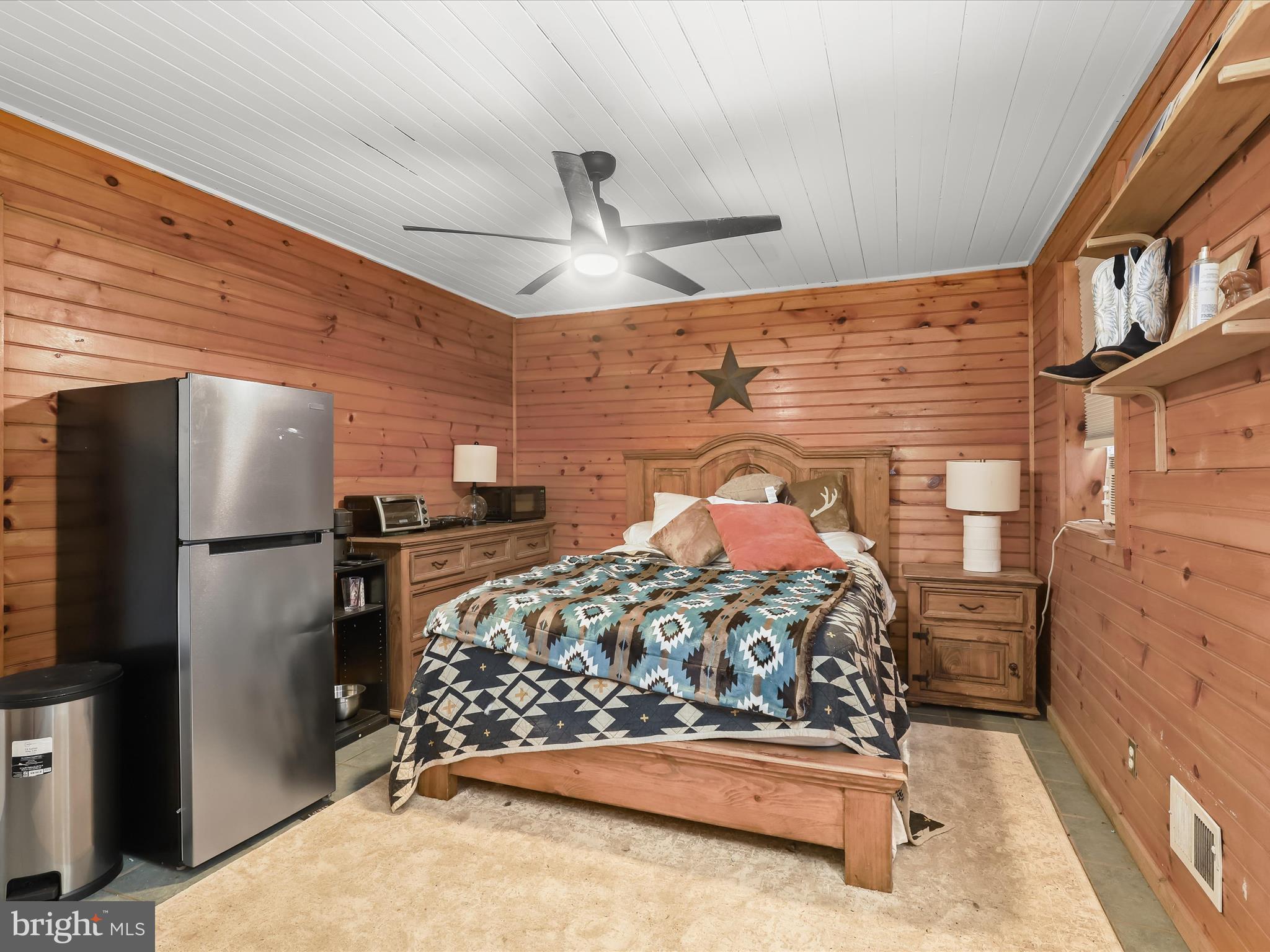 DAMASCUS OUTSIDE - Residential