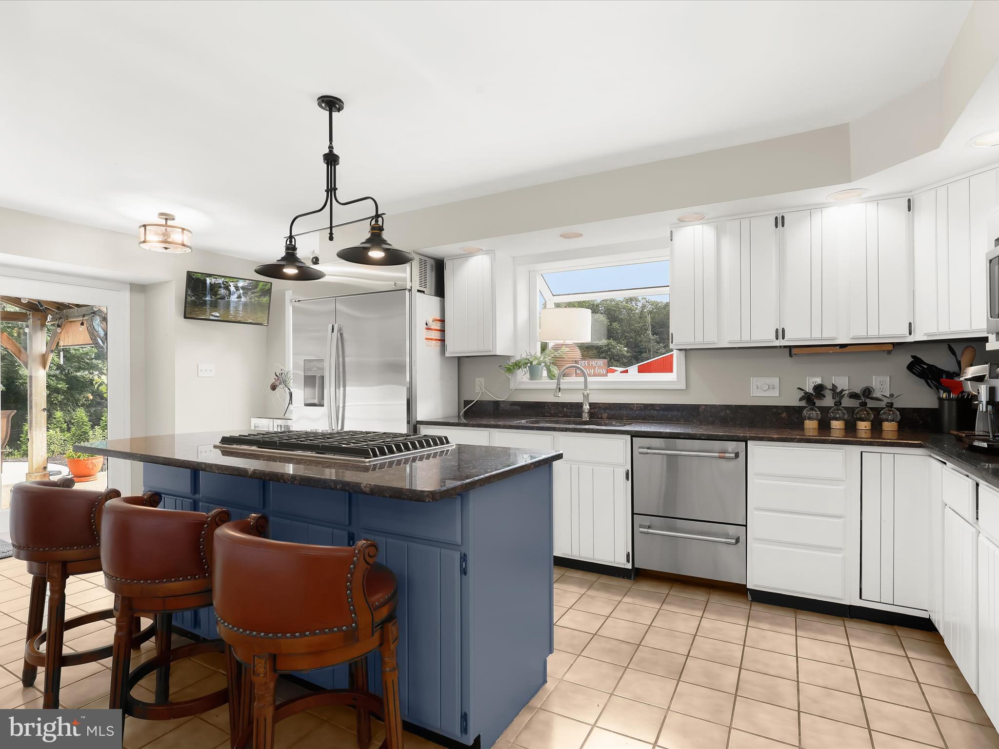 DAMASCUS OUTSIDE - Residential