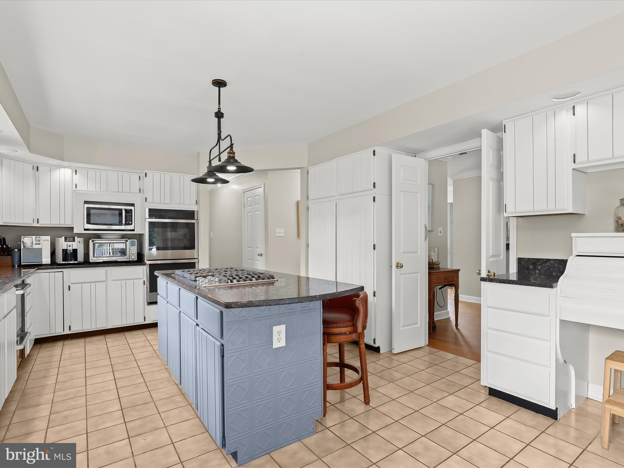 DAMASCUS OUTSIDE - Residential