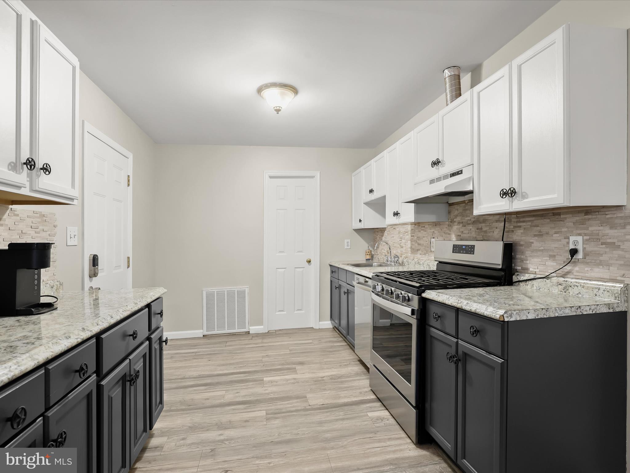 DAMASCUS OUTSIDE - Residential