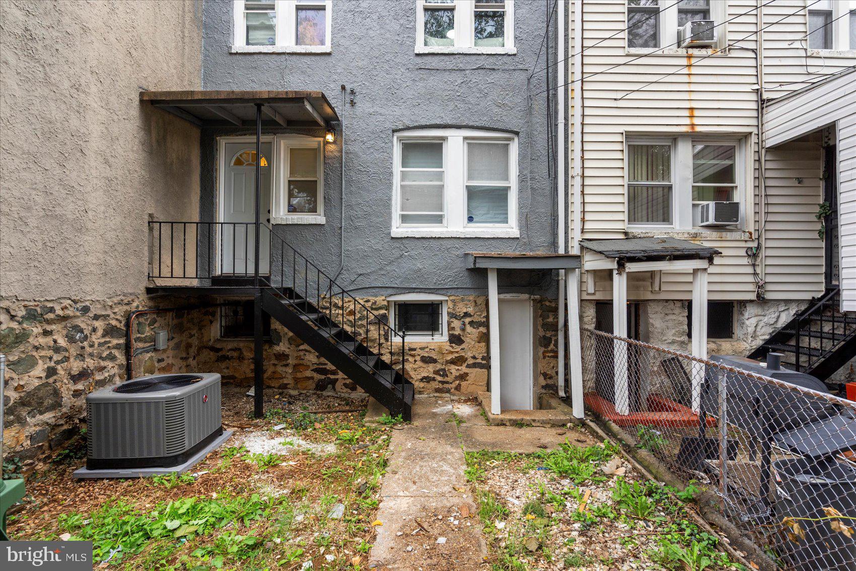 ARLINGTON - Residential