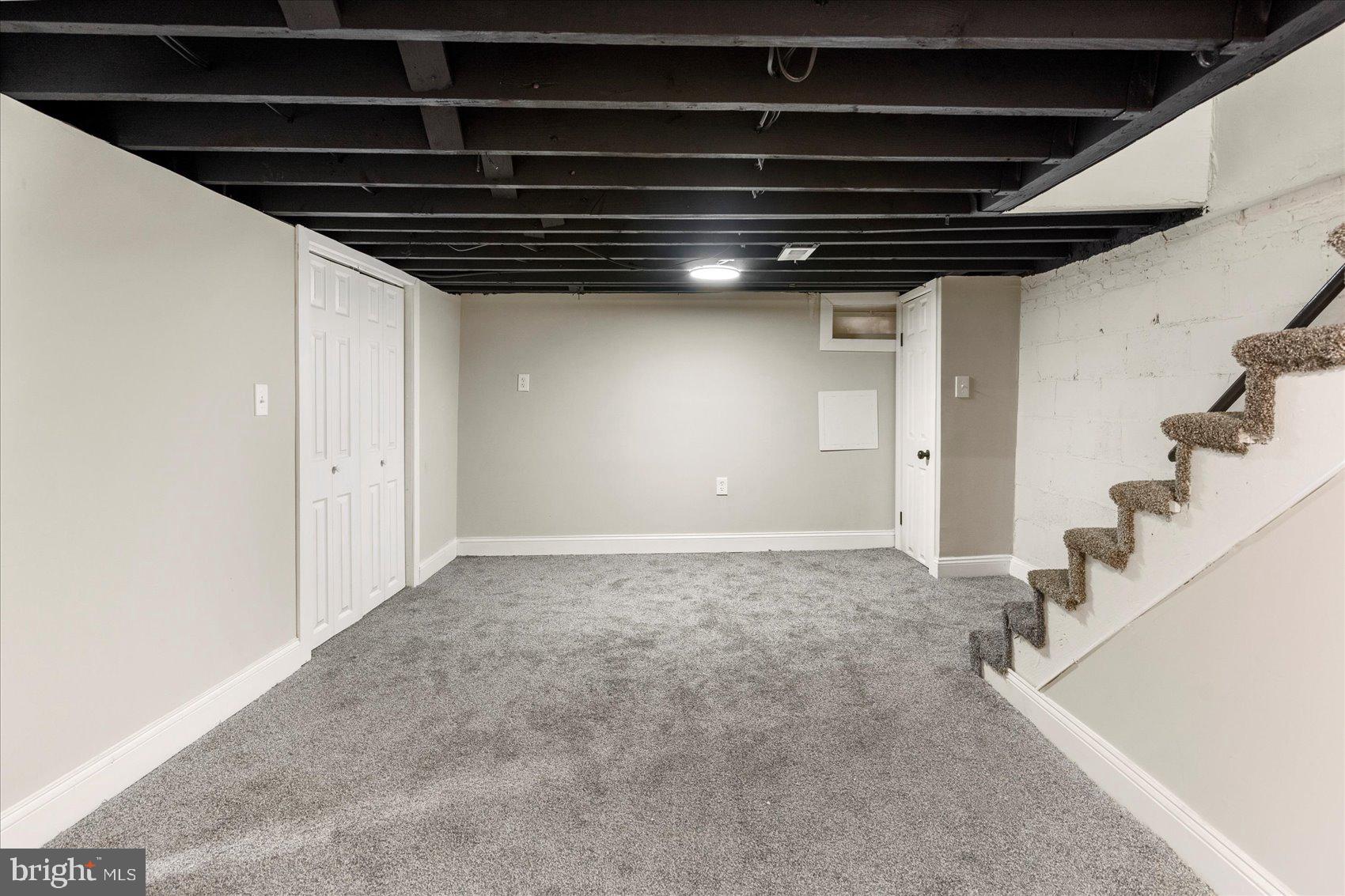 ARLINGTON - Residential