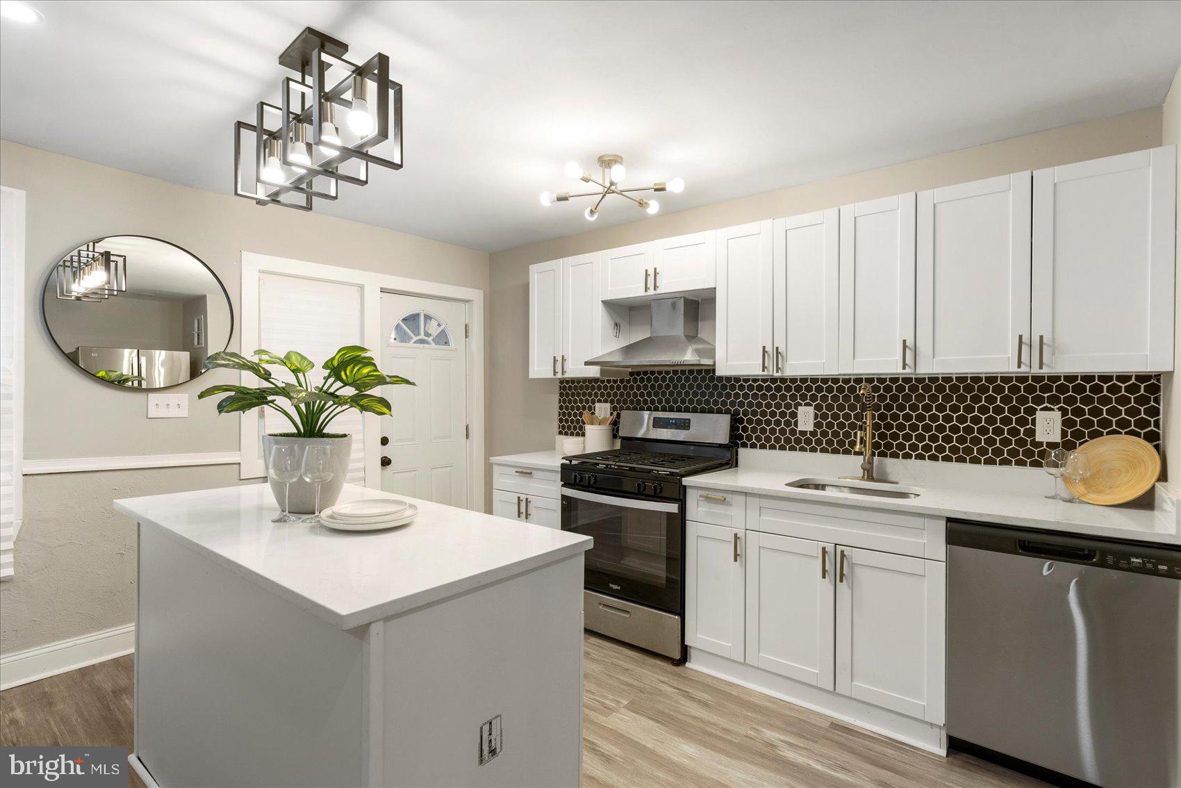 ARLINGTON - Residential