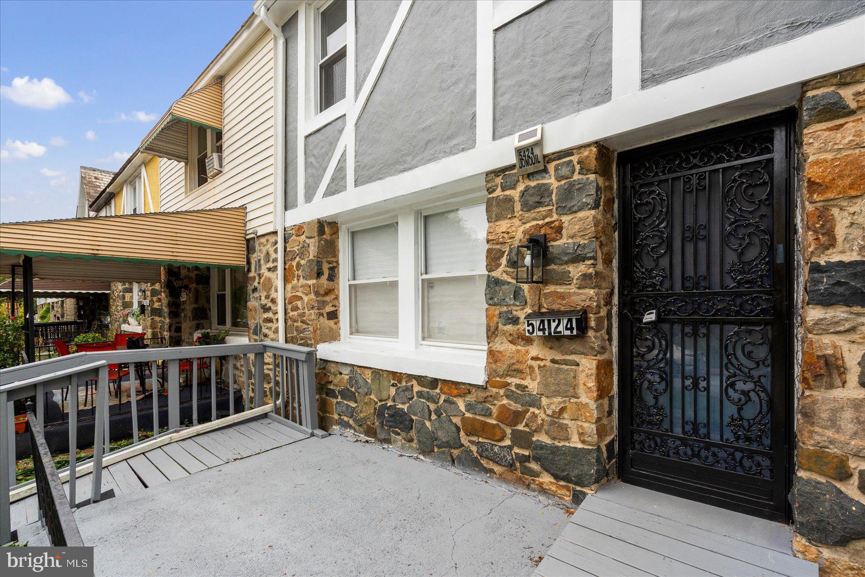 ARLINGTON - Residential