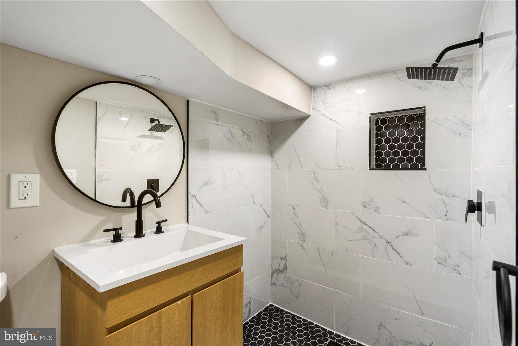 ARLINGTON - Residential