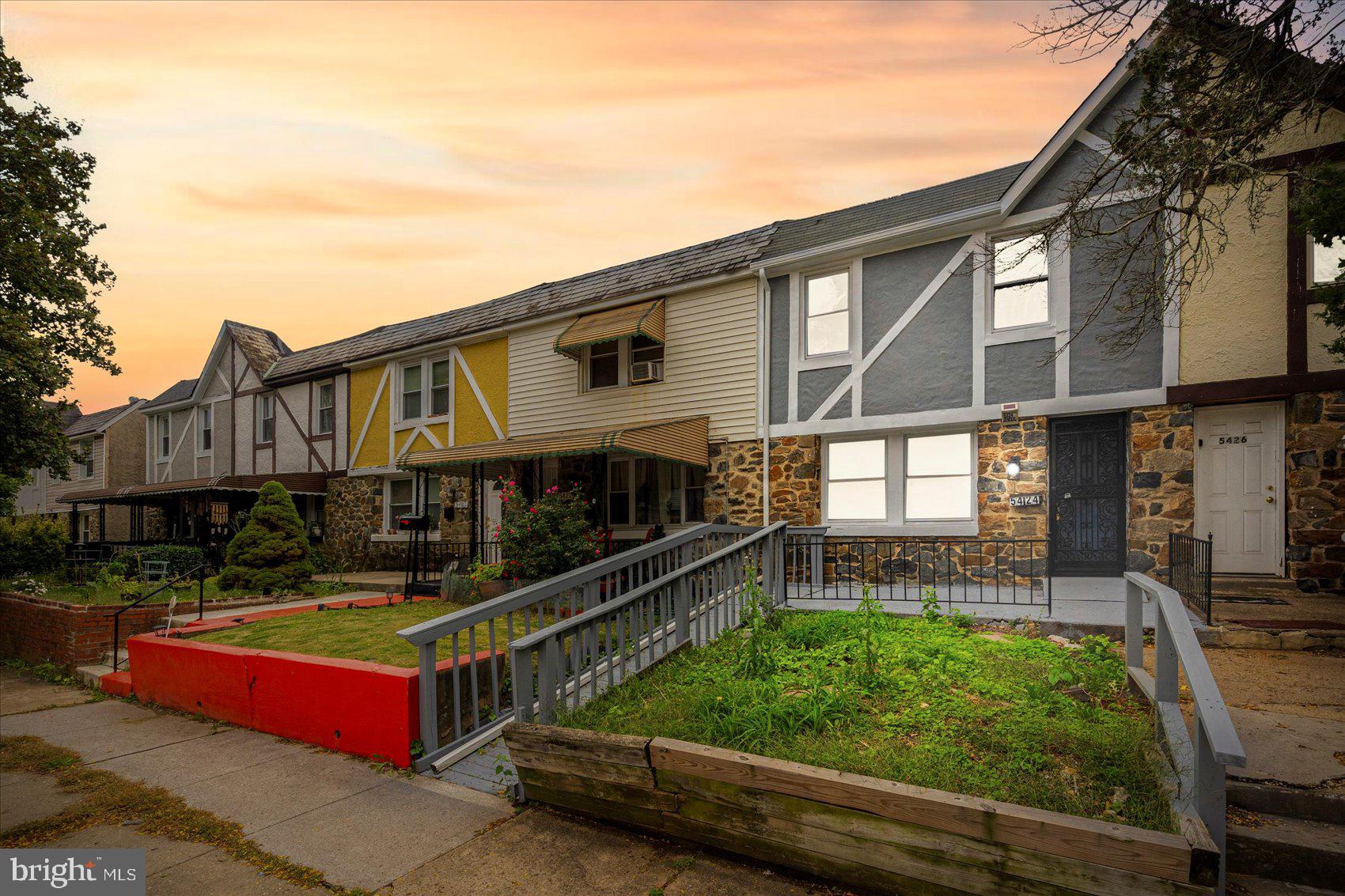 ARLINGTON - Residential