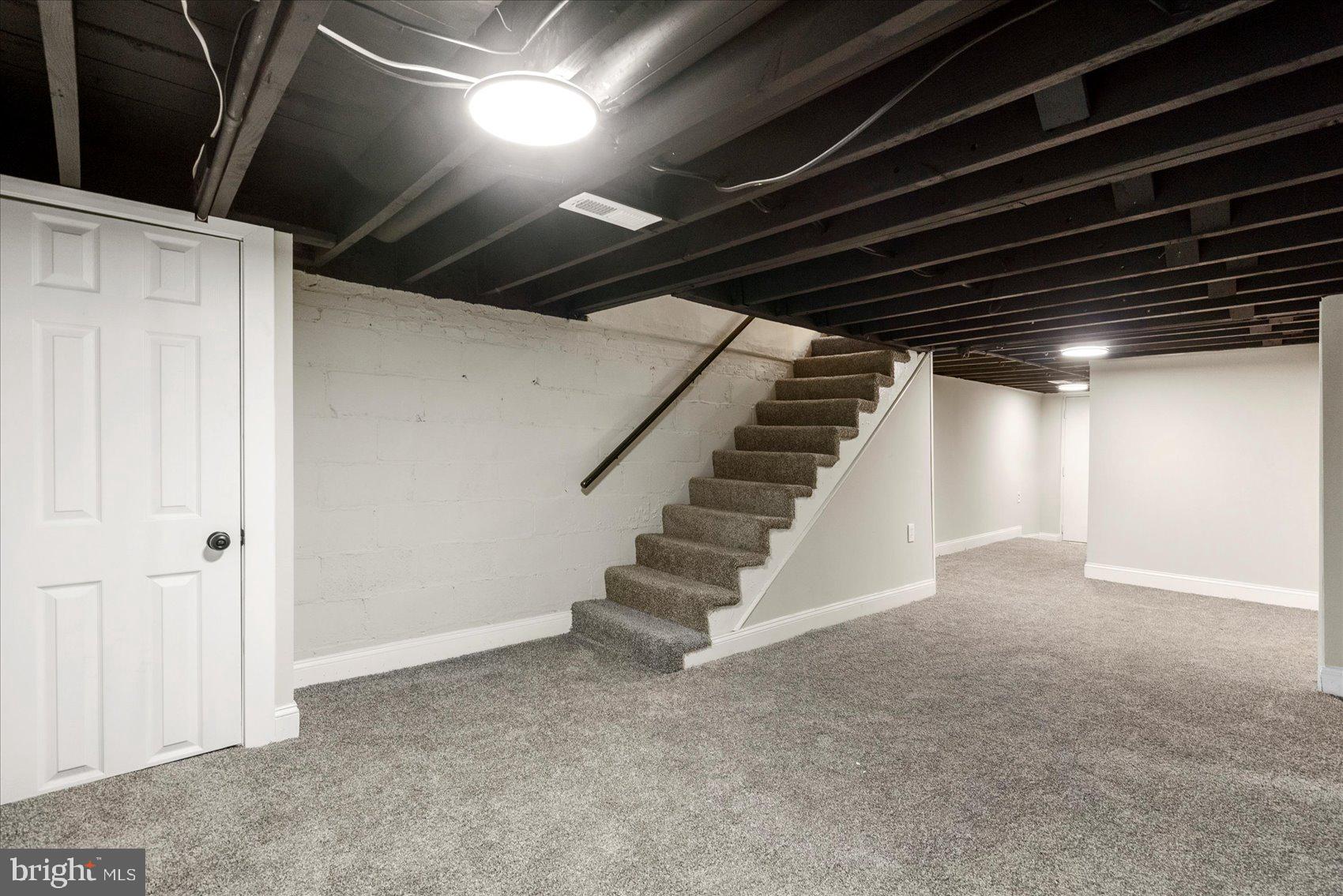 ARLINGTON - Residential