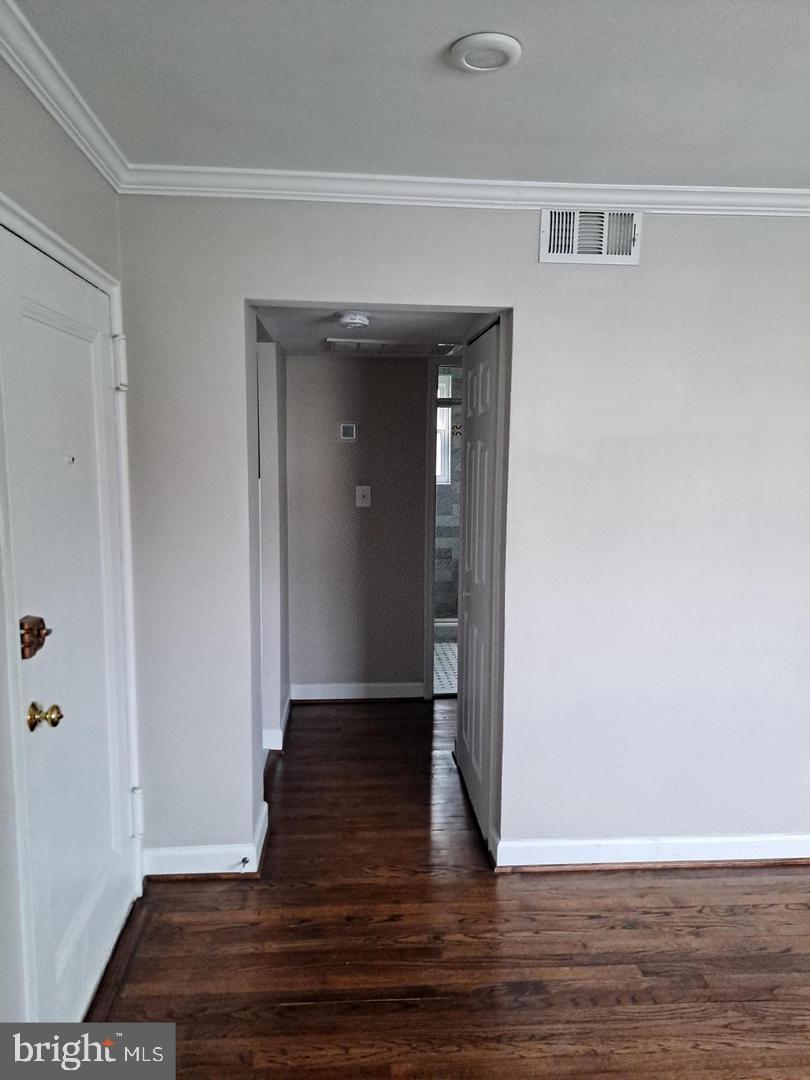 HOLLYBROOKE - Residential Lease