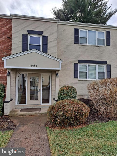 Condo For Rent - 3063 Patrick Henry Drive #102<br/> FALLS CHURCH, VA 22044