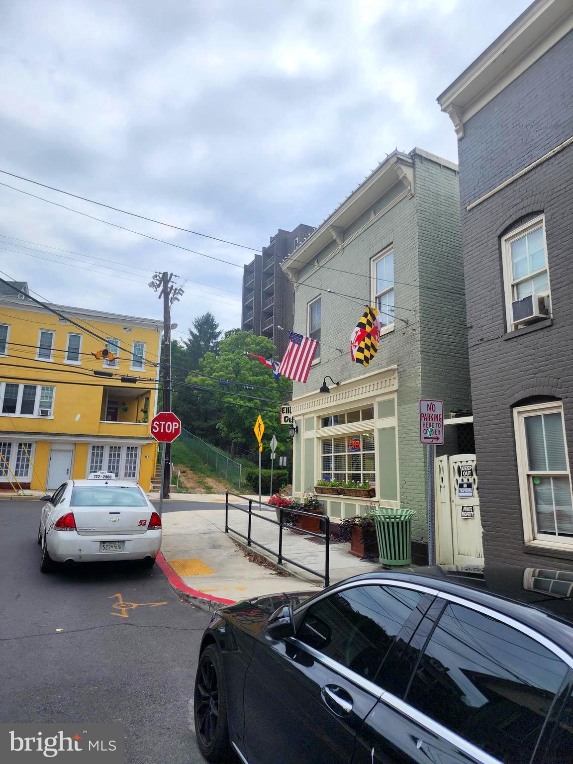 2 DECATUR STREET