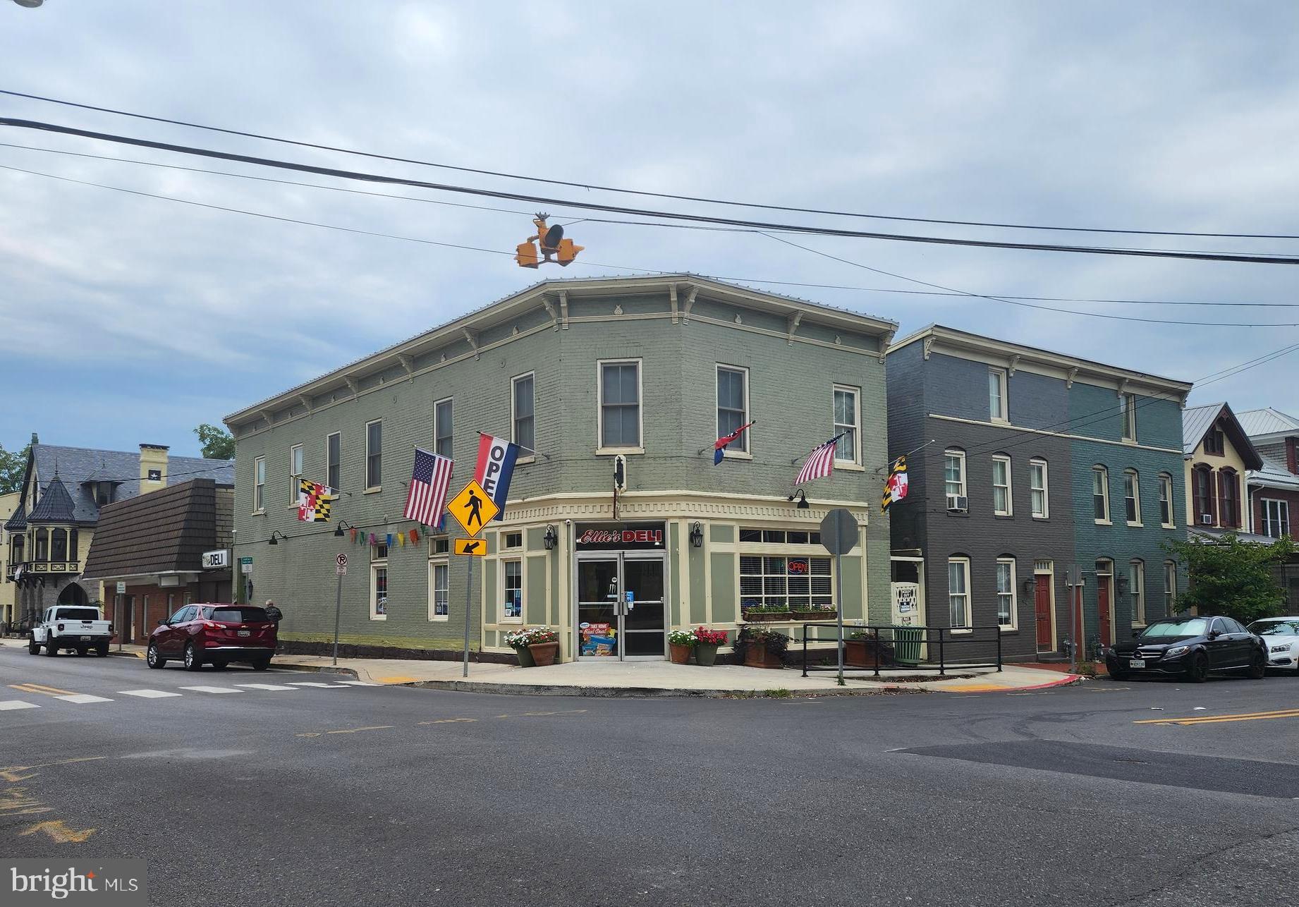 2 DECATUR STREET