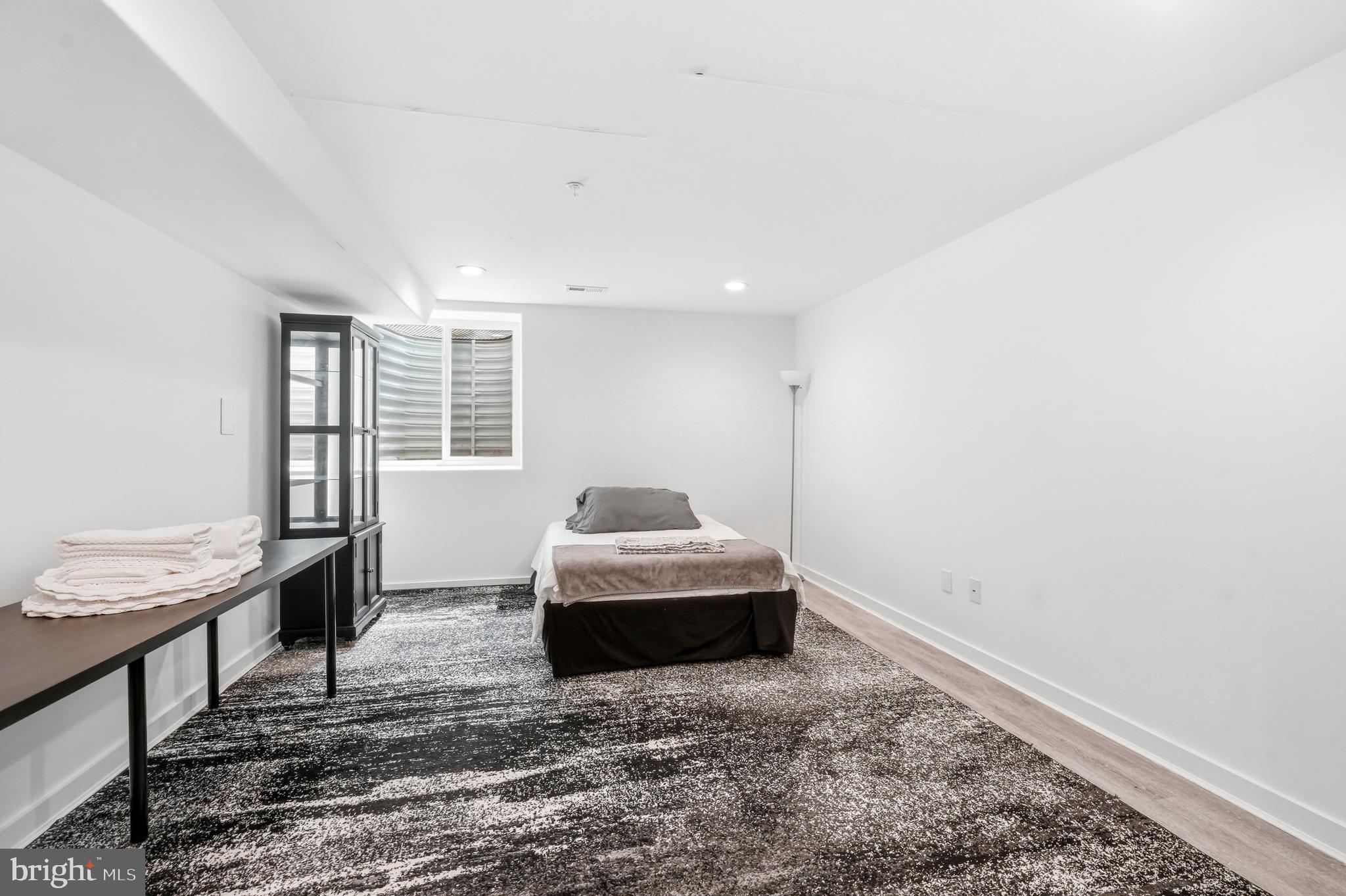 GRAYS FERRY - Residential