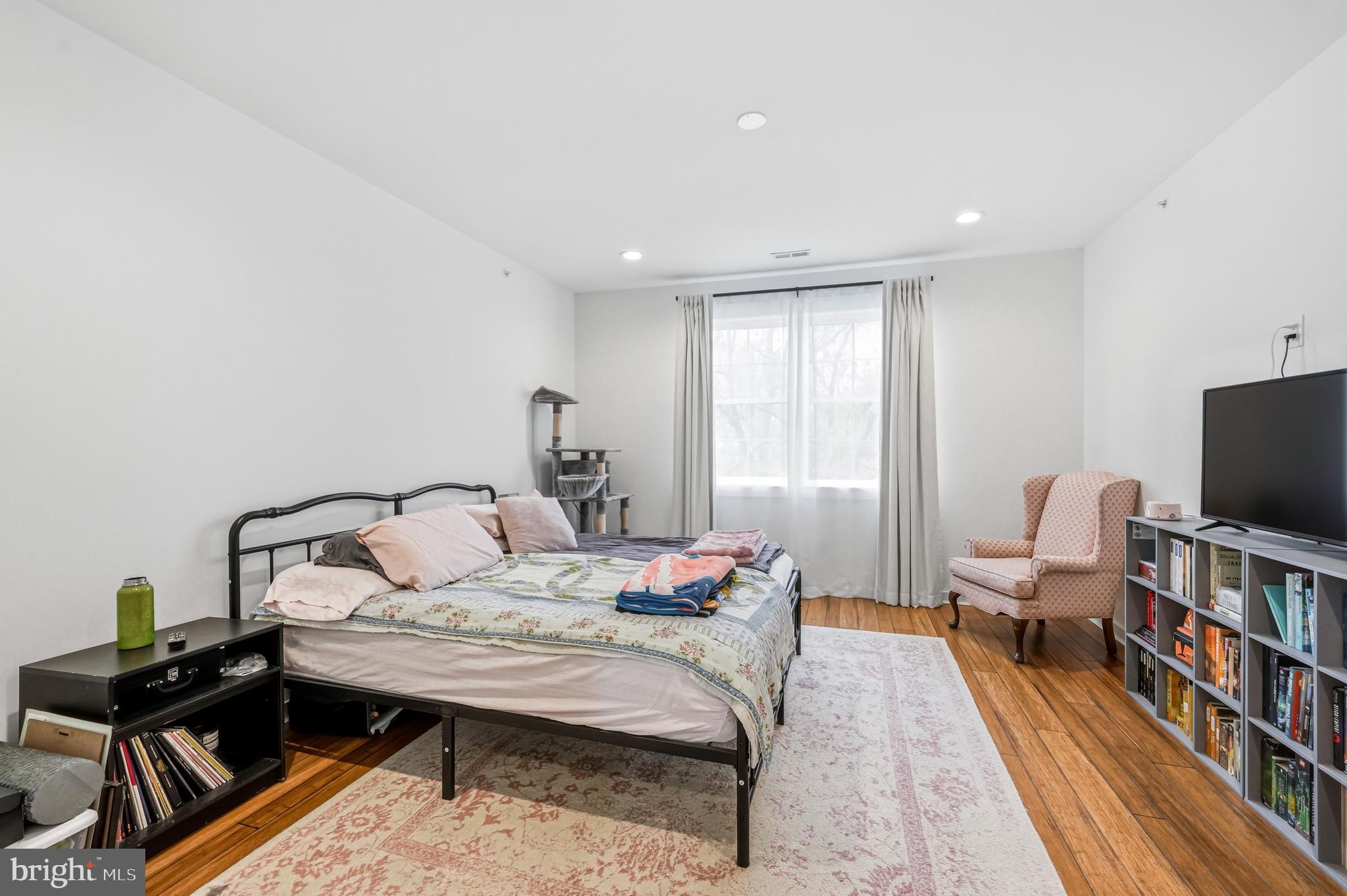 GRAYS FERRY - Residential