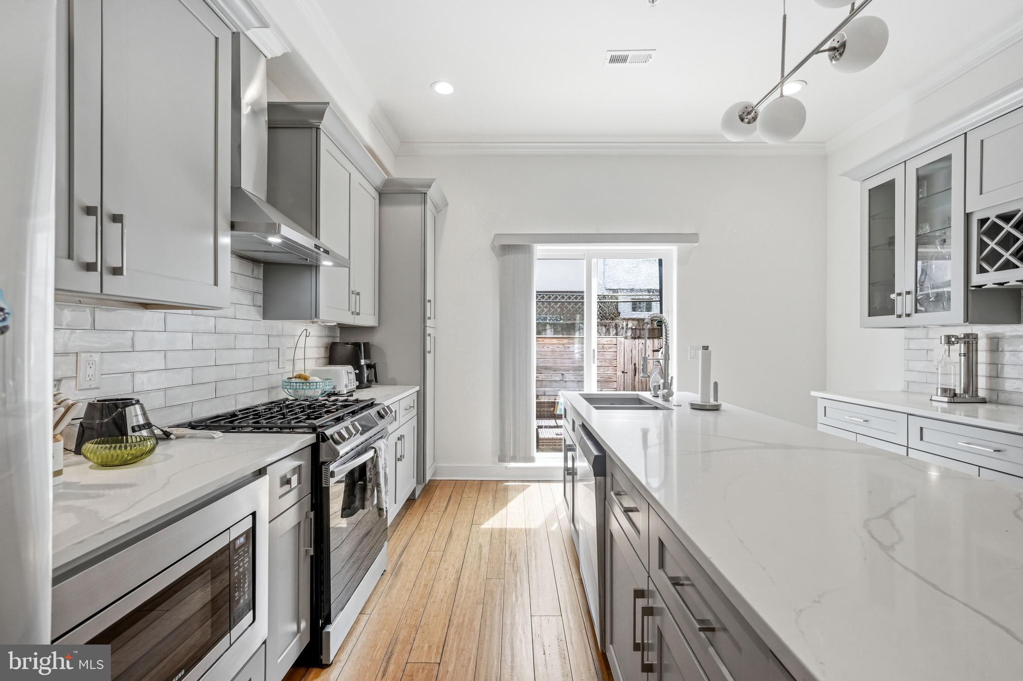 GRAYS FERRY - Residential