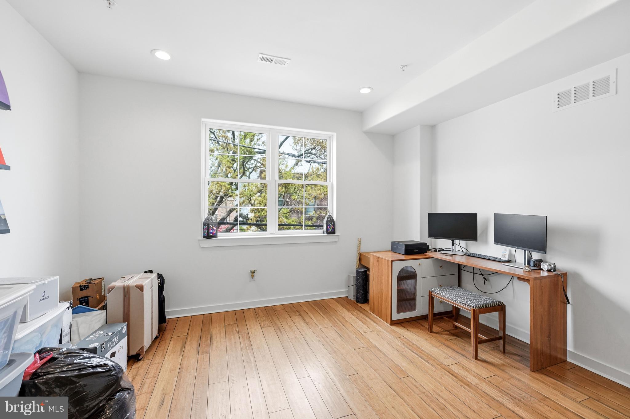 GRAYS FERRY - Residential