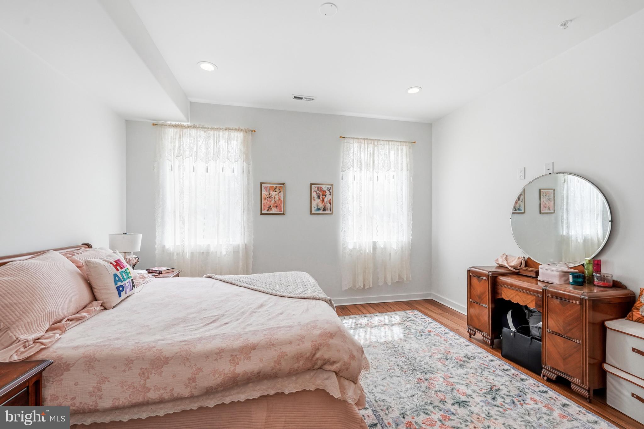 GRAYS FERRY - Residential