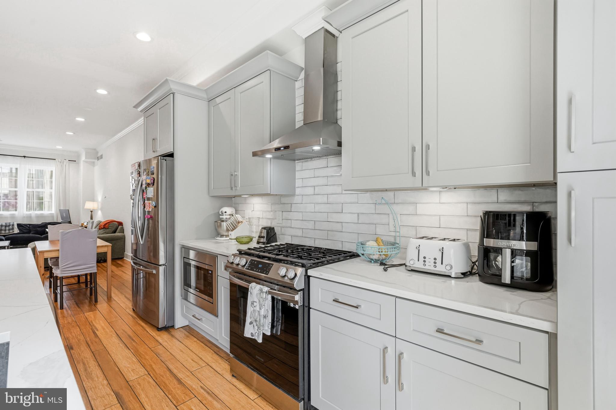 GRAYS FERRY - Residential
