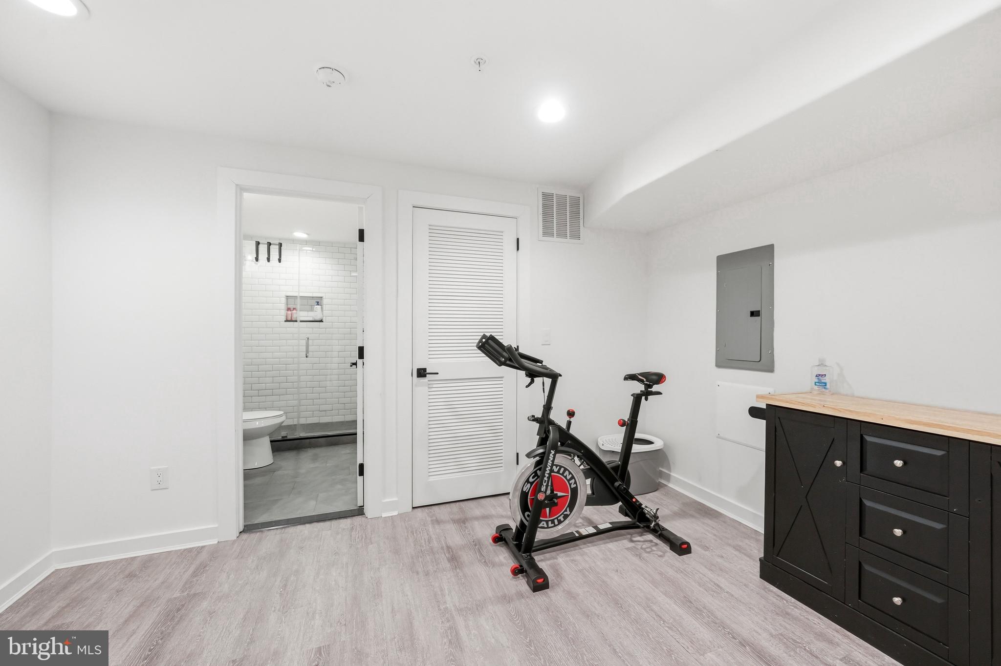GRAYS FERRY - Residential