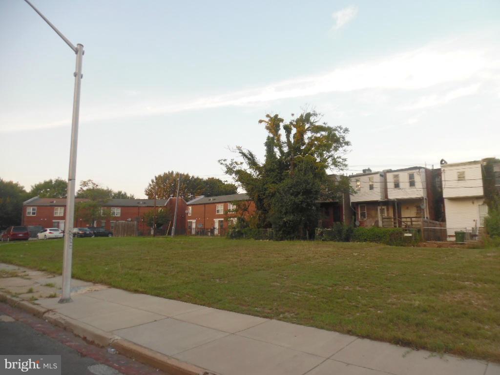 Wonderful opportunity for the savvy investor to custom build your own home. Conveniently located, just a short drive to Downtown Baltimore! Contact alternate agent with any questions. $500 Buyers Premium for Auction.