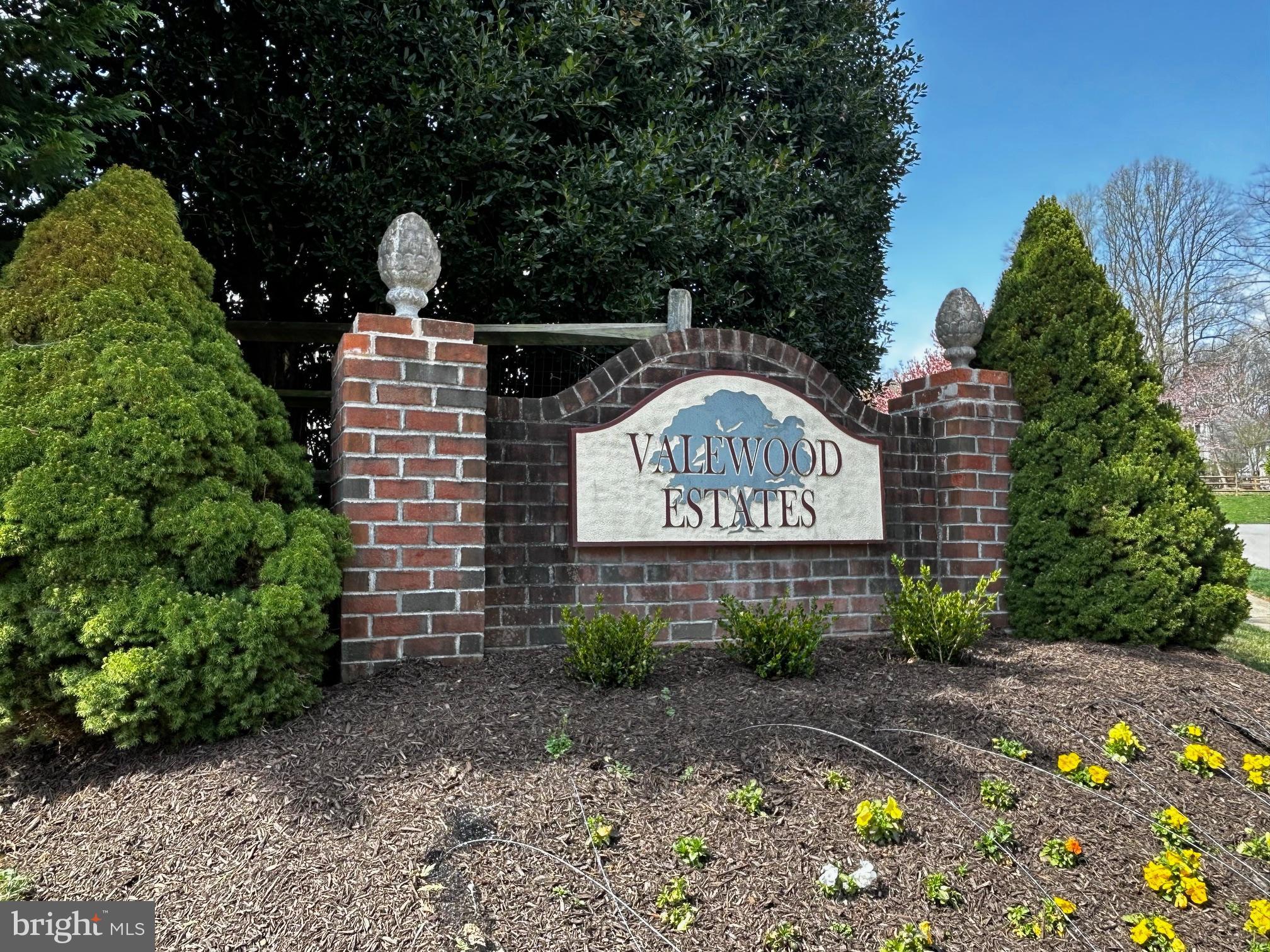 VALEWOOD ESTATES - Residential