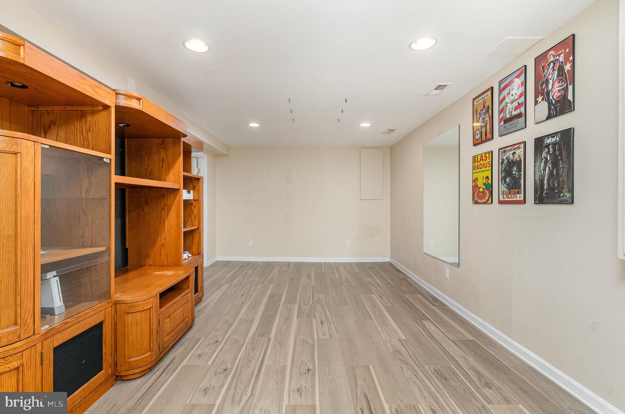 VALEWOOD ESTATES - Residential