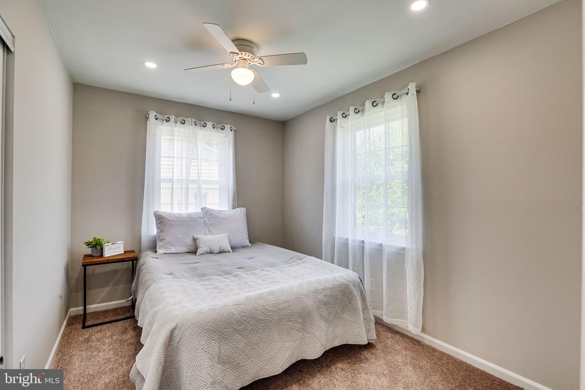 THE HIGHLANDS - Residential