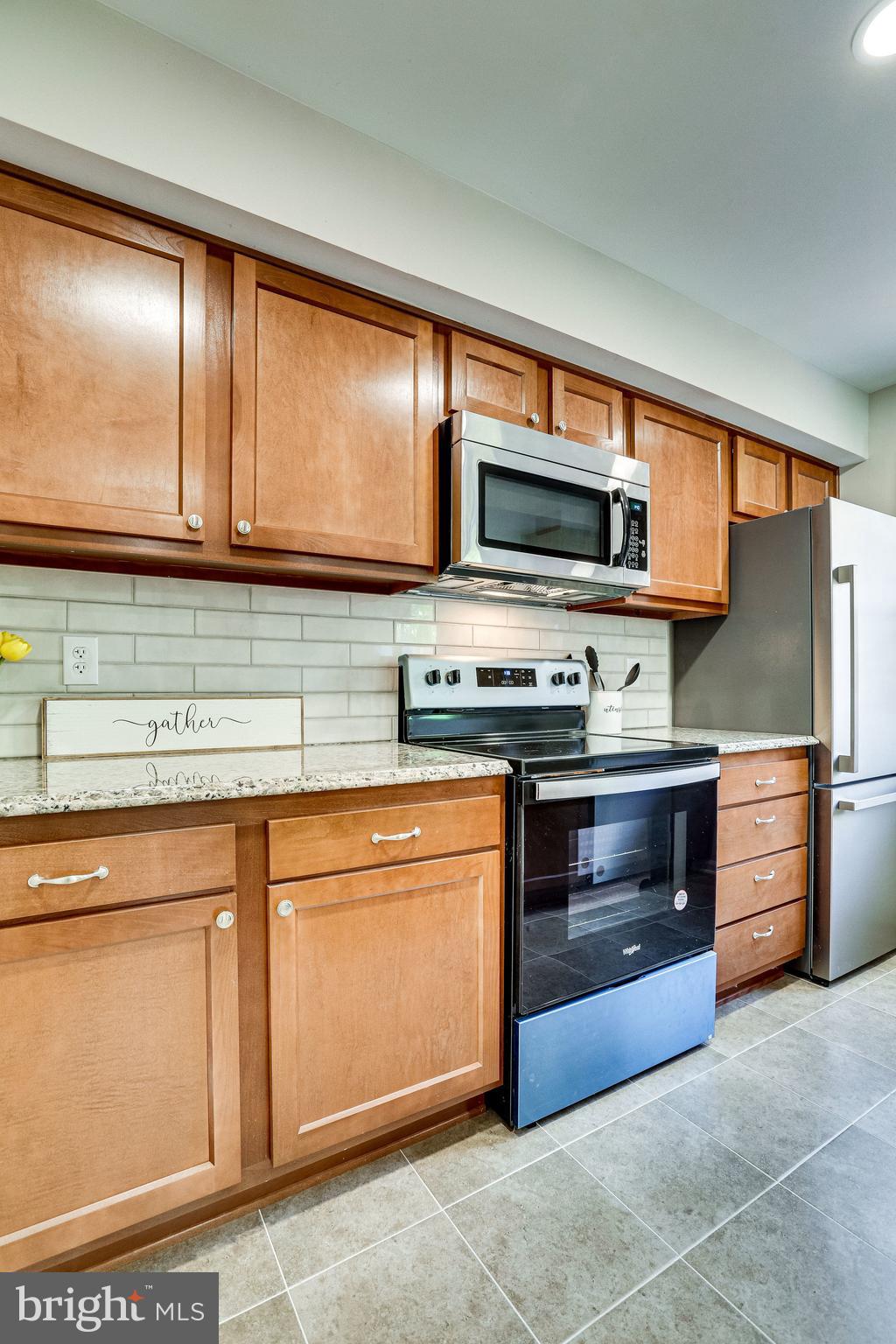 THE HIGHLANDS - Residential